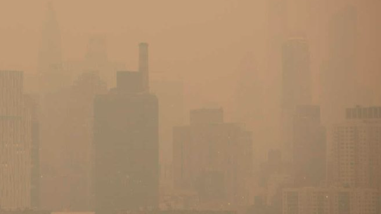 加拿大野火燒不盡，帝國大廈“消失”！紐約淪為全球空氣污染最嚴重城市