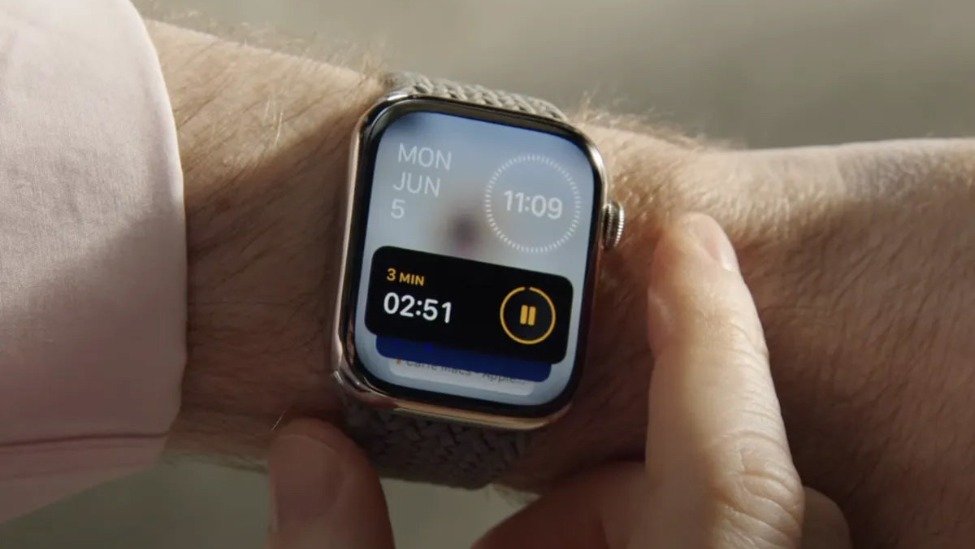 計劃成為“萬能鑰匙”之後 蘋果高管暗示Apple Watch下個目標是取代錢包