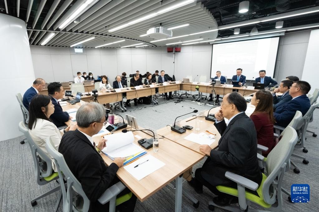 香港特首政策组专家组举行首次会议 聚焦香港高质量发展