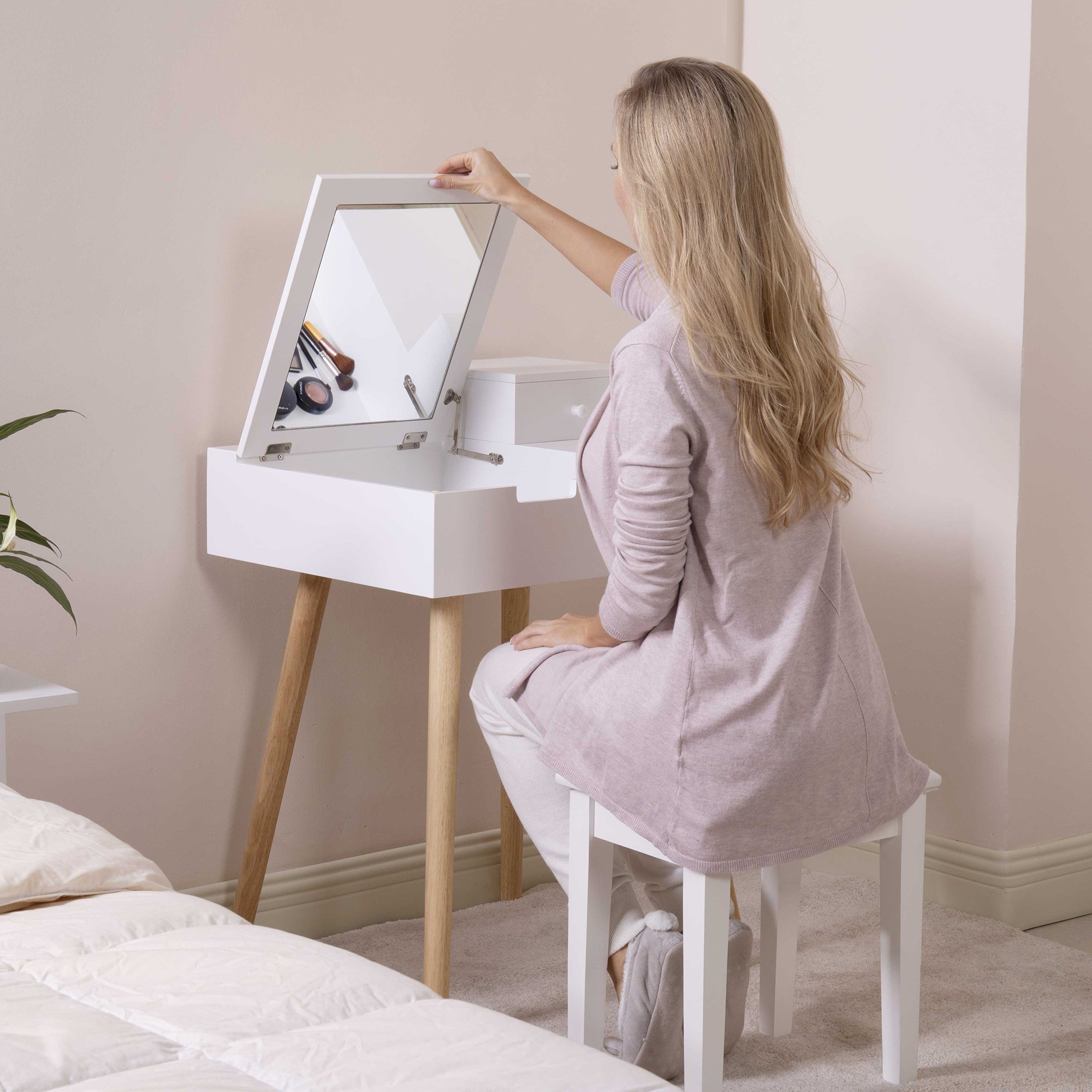 Kadyn Makeup Vanity with Flip-top Dressing Mirror, Small Computer Desk Home Office Desk for Writing Study Bedroom, White